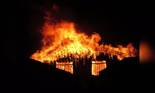 Homem põe fogo na residência da sua própria companheira, em Sabáudia