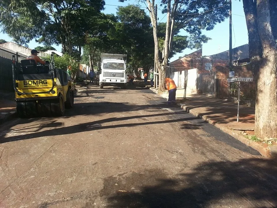 Tapa-Buraco faz operação nas ruas de Aricanduva (Foto: Assessoria de imprensa)
