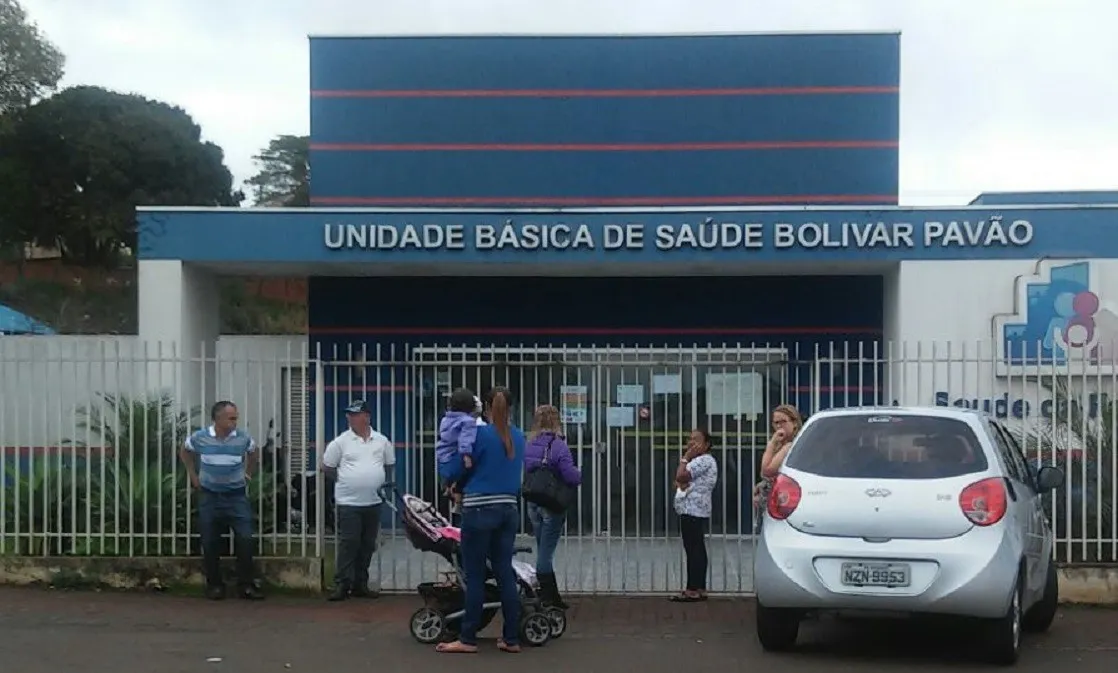Bandidos arrombaram uma porta da UBS Bolivar Pavão, situada na Avenida Central do Paraná, no Jardim América, e desligaram o relógio de energia elétrica - Foto: Divulgação