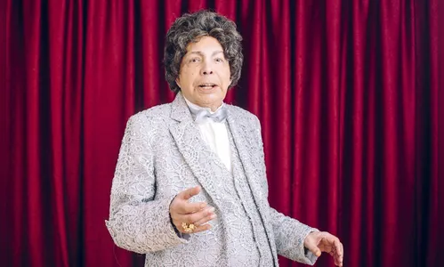 ​Cantor Cauby Peixoto morre aos 85 anos 