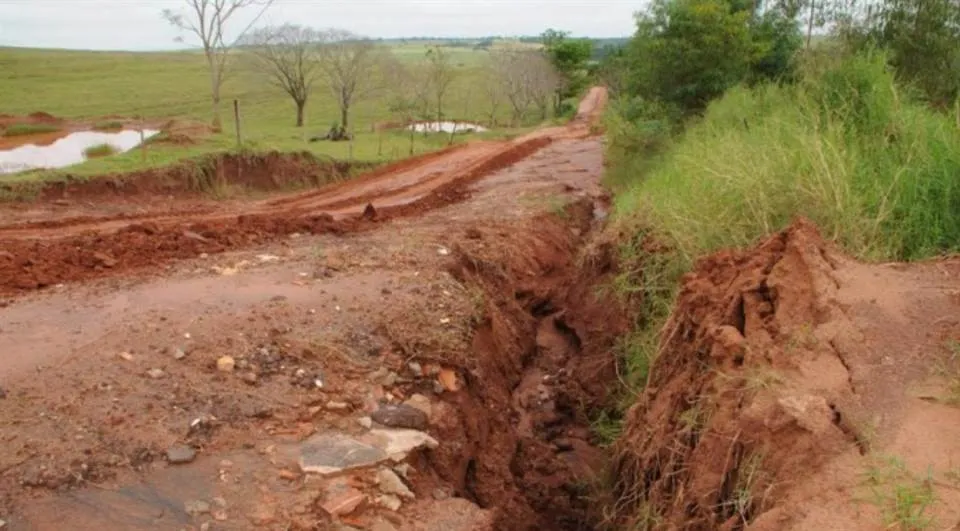 Chuva danificou várias estradas na zona rural (Foto: Prefeitura/Divulgação)