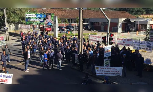 Funcionários da Sanepar entram em greve