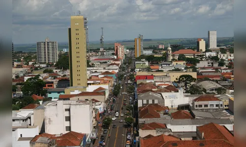 Três cruzamentos estão interditados nessa quarta-feira na área central de Arapongas
