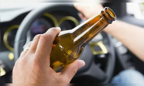 Motorista embriagado é preso em flagrante dirigindo na contra mão