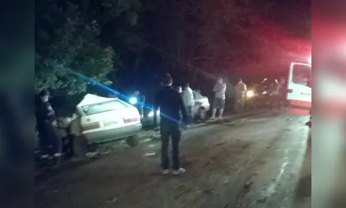 ​Acidente provoca morte de casal de idosos que retornava de velório