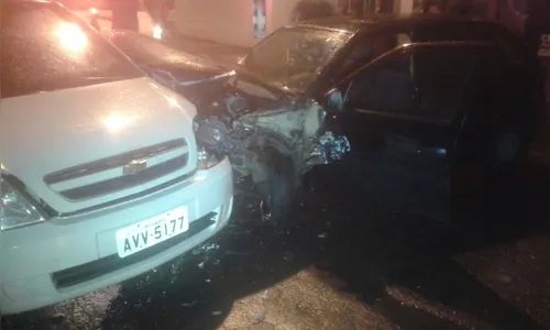 Colisão no centro de Arapongas deixa vítima inconsciente 