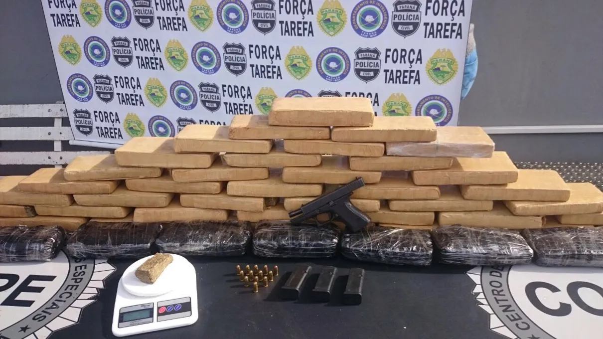 Foram apreendidos 33 quilos de maconha e mais de 7 quilos de crack - Foto: Polícia Civil/Divulgação