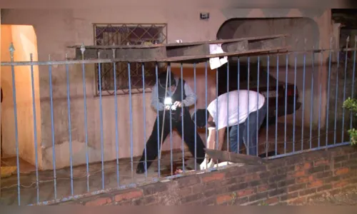 
							Pai morre em acidente a caminho do velório do filho assassinado
						
						