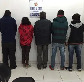 Suspeito estão detidos à disposição da justiça (Foto:  Divulgação/Polícia Civil)