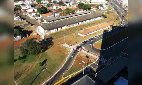 
							Travessia elevada garante segurança aos pedestres e cadeirantes na Rua Rouxinol
						
						