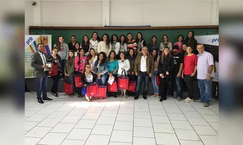 SINPRO promove oficina de “contação de histórias” em colégio de Apucarana