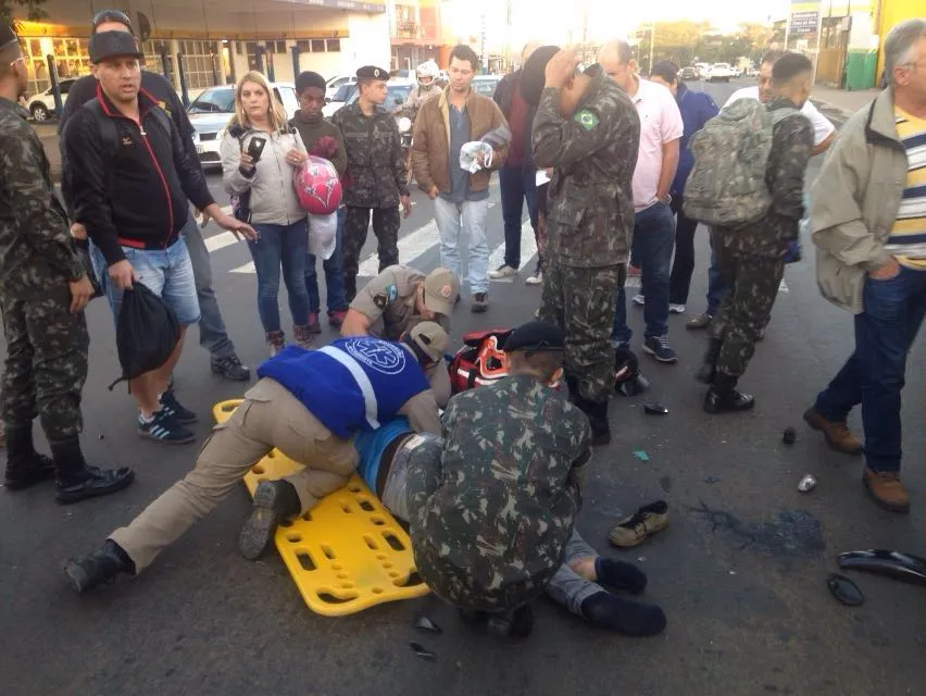 Motociclista ferido em acidente foi levado ao Hospital da Providência - Foto - Maicon Sales - RTV Canal 38
