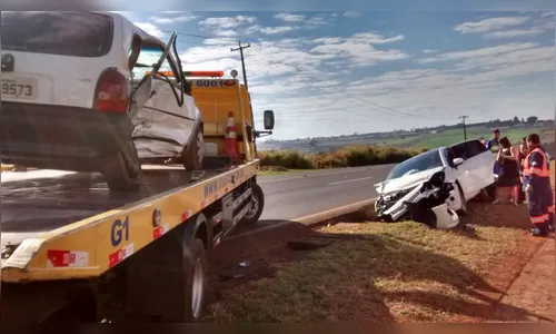 Pai e filho ficam feridos em acidente nesta manhã, na PR-444 em Arapongas