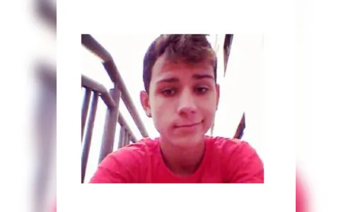 
							Soldado do Exército é morto e outro baleado  em atentado a tiros em Arapongas
						
						