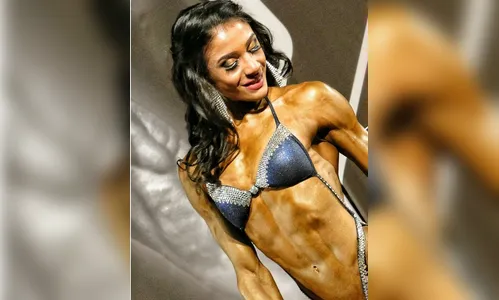 Adolescente Karina Chaves exibe corpo definido e participa de campeonatos 