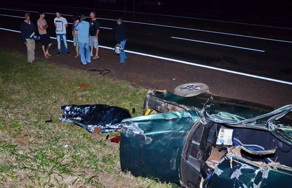 Acidente ocorreu nas proximidades do "Pirapó" (Foto: Delair Garcia)