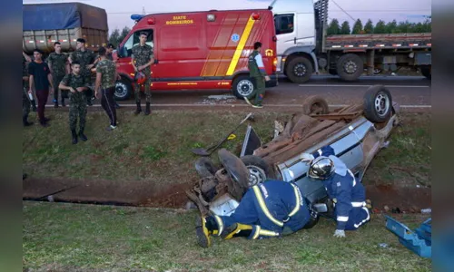 
							Acidente deixa militares do Exército feridos na BR-369 em Arapongas
						
						