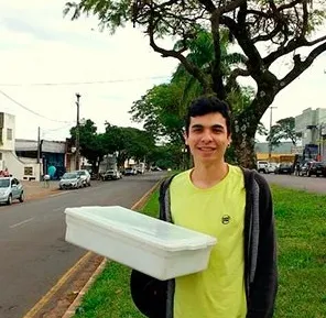 Danilo dá exemplo de determinação ao driblar desemprego. Foto: Portal da Cidade Umuarama