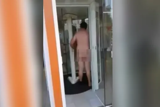 Vídeo se espalhou pela internet e mostra o homem revoltado com o segurança. Foto: Reprodução