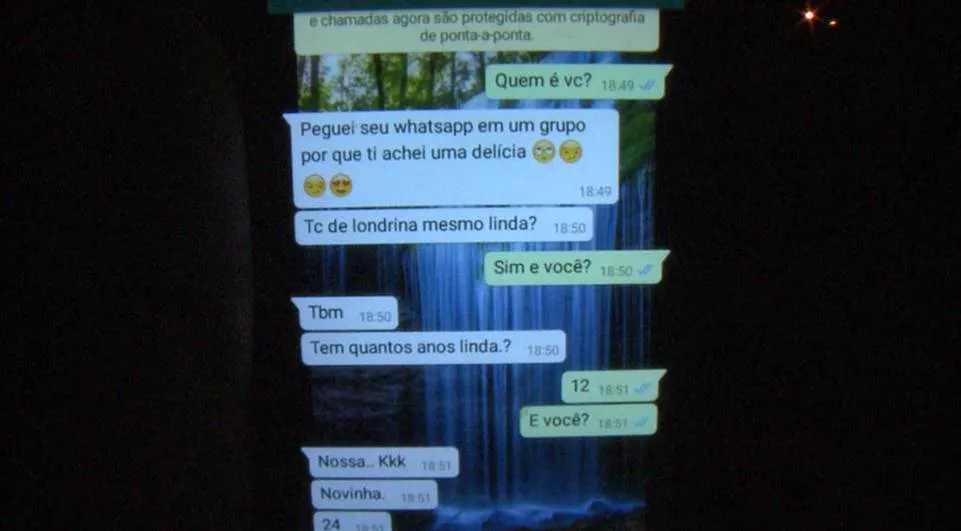 Nas mensagens o rapaz busca contato com a garota e chega a convidá-la para um encontro (Foto - Reprodução/Rede Massa)