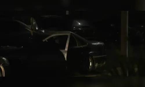 Carro dirigido por menor se choca com árvore em Londrina; três pessoas morrem e 3 ficam feridas