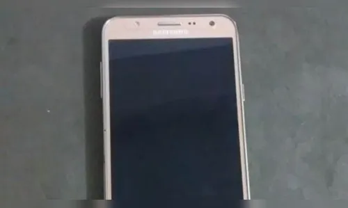 
							Dono de celular furtado encontra aparelho à venda na OLX
						
						