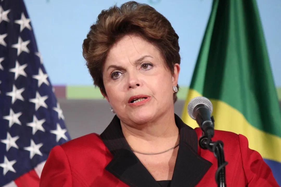 Dilma trabalha há semanas no texto autoral em que vai defender. Foto: Divulgação