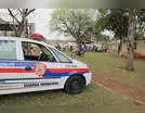 Após furtar carne e feijão em escola e tirar a roupa, mulher cai de telhado em Londrina