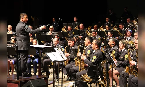 Orquestra sinfônica da PM do Paraná se apresenta hoje à noite