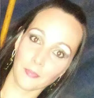 Carina Teixeira, 29 anos, está desaparecida desde quinta-feira, dia 25 - Foto: Reprodução