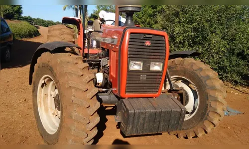Polícia indicia ex-vereador por receptação de trator furtado