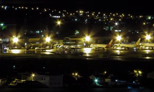 Idosa passa mal em avião e morre após pouso no aeroporto de Londrina