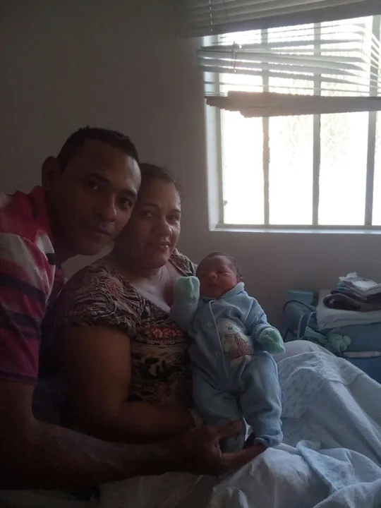 A gestante, Lucimara Alves da Silva e o marido, Ronaldo Ferreira, seguiam de Paranacity até a Maternidade Santa Rita. Foto: Arquivo pessoal