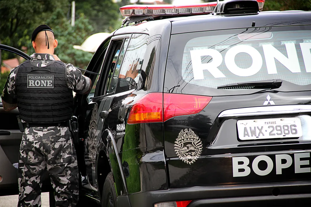  Operação do Bope prendeu sete pessoas que cobravam dinheiro de moradores. Foto: Divulgação/Polícia