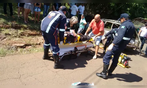 Acidente na região deixa 5 pessoas feridas, duas delas com gravidade