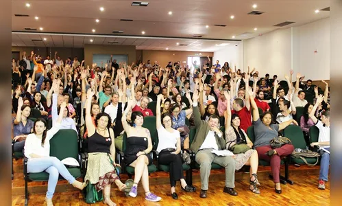 Professores da UEL aprovam paralisação de três dias na próxima semana