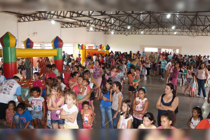  A festa aconteceu no Clube da Piscina de Jardim Alegre (Foto/Ivan Maldonado) 