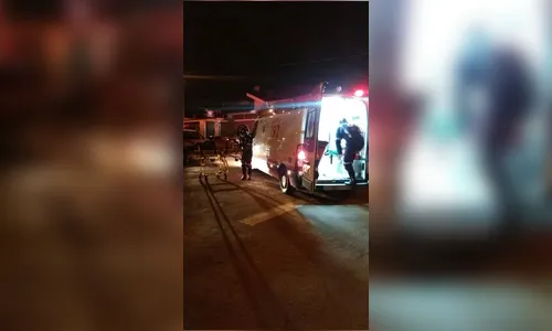 Homem é esfaqueado pela ex-mulher e seu atual companheiro