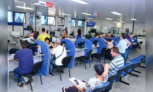 Começam as exonerações de comissionados nas prefeituras