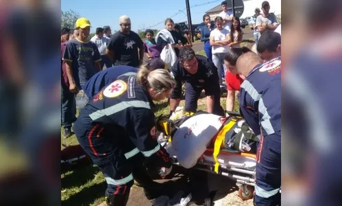 Motociclista de Apucarana fica gravemente ferido em acidente na BR-376