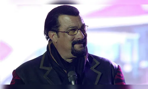 Ator Steven Seagal é cidadão russo a partir desta quinta-feira 