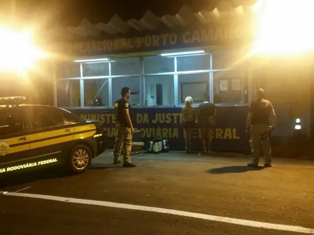 Ex-vereadora e outra mulher foram presas transportando maconha pela rodovia federal BR-487 - nFoto: Divulgação/PRF