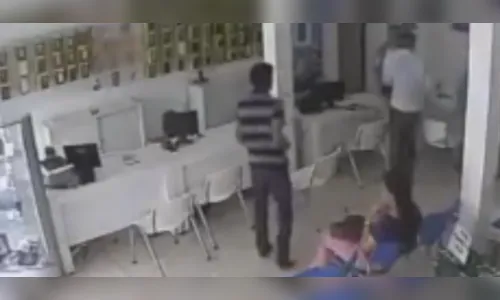 Câmera registra assalto em loja da TIM em Faxinal; assista o vídeo