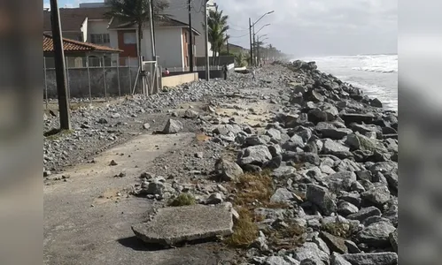 Simepar emite alerta de ressaca no litoral paranaense