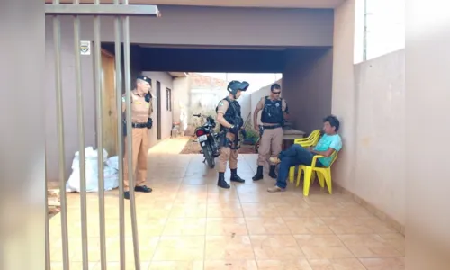 
							Rapaz morre após ser atingido por seis tiros em Arapongas
						
						