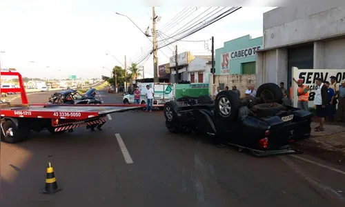 Jovem de Rolândia morre em acidente entre dois carros e um cavalo