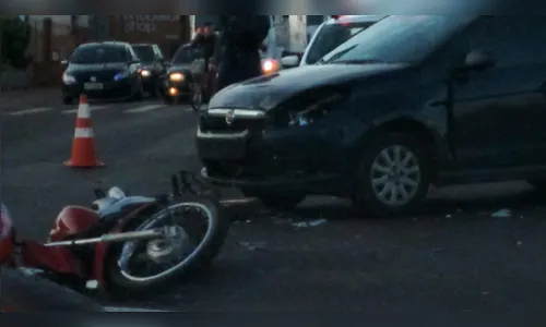 Acidente deixa motociclista gravemente ferido em Arapongas