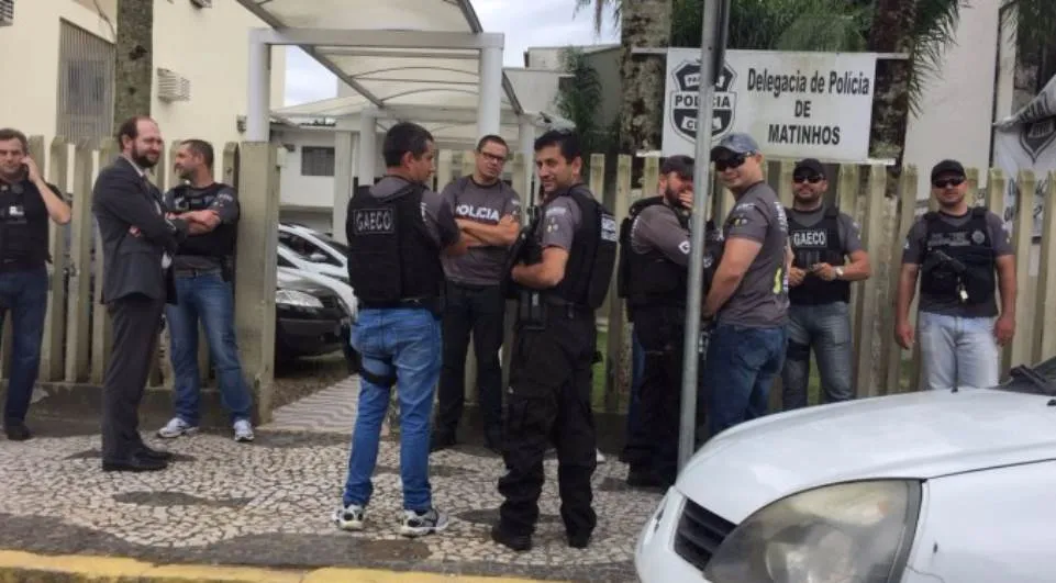 Operação do Gaeco mirou policiais civis e advogado em Matinhos - Foto: Blog da Luciana Pombo