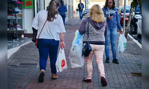 Comércio de Apucarana atende em horário especial para o Dia dos Namorados