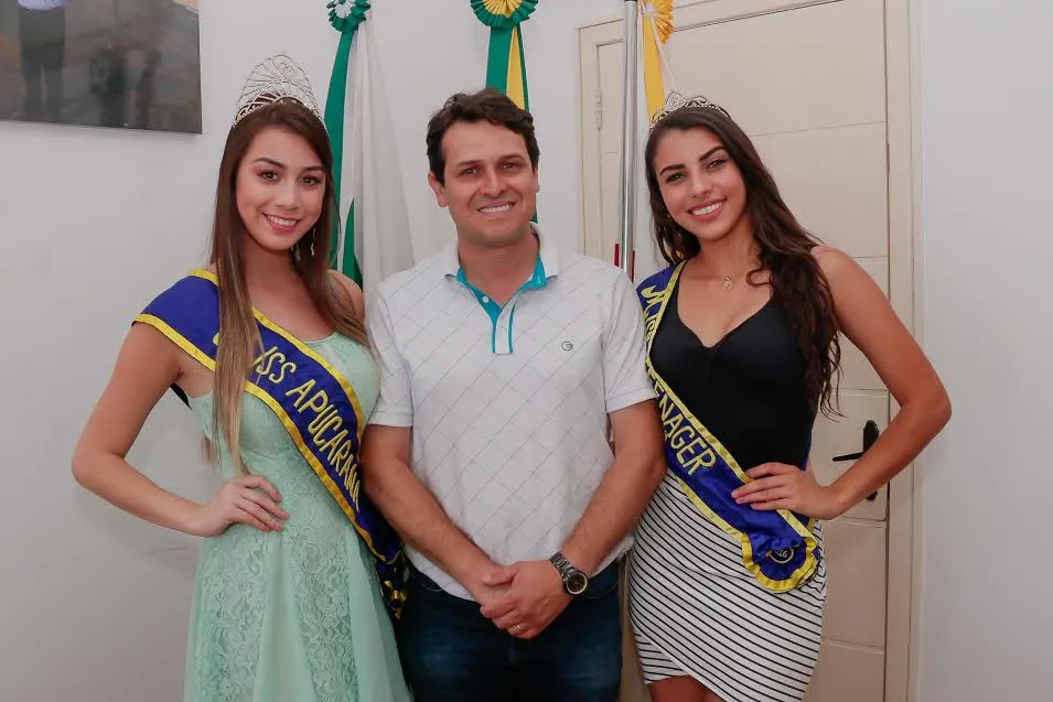 Vice-prefeito Junior da Femac recebe Miss Apucarana e Miss Teenager